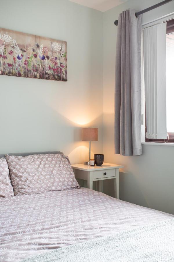 New Lisburn Road Apartment - Free Parking Белфаст Экстерьер фото