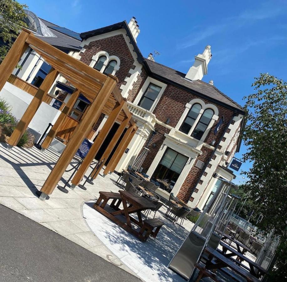 New Lisburn Road Apartment - Free Parking Белфаст Экстерьер фото