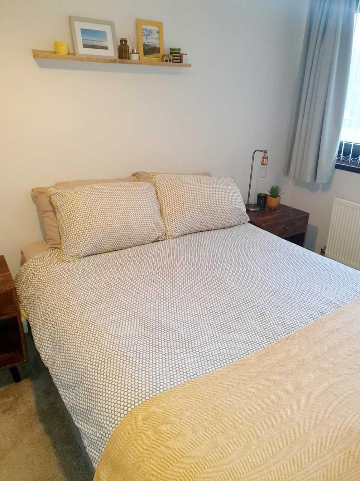 New Lisburn Road Apartment - Free Parking Белфаст Номер фото